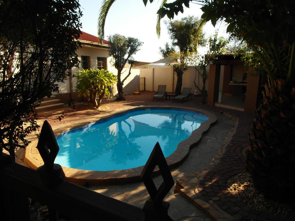 Caotinha Guest Cottage Windhoek Bagian luar foto