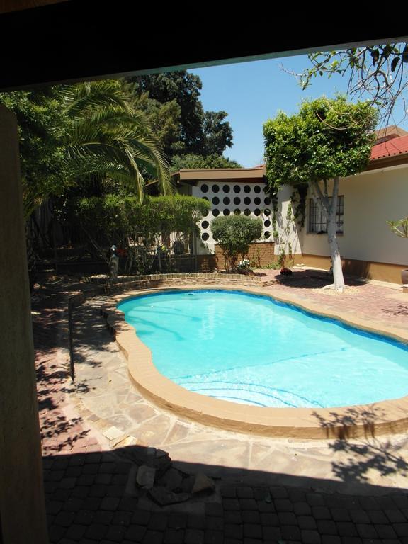 Caotinha Guest Cottage Windhoek Bagian luar foto